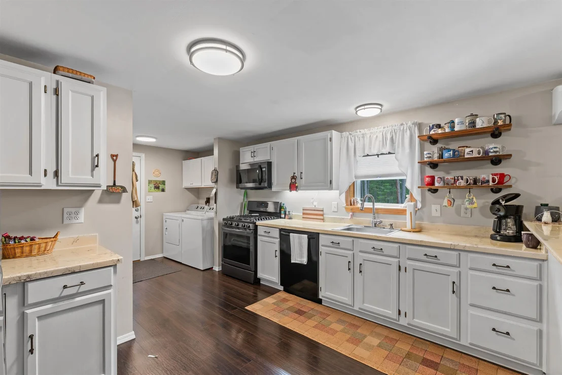 Photo of 36 Walnut