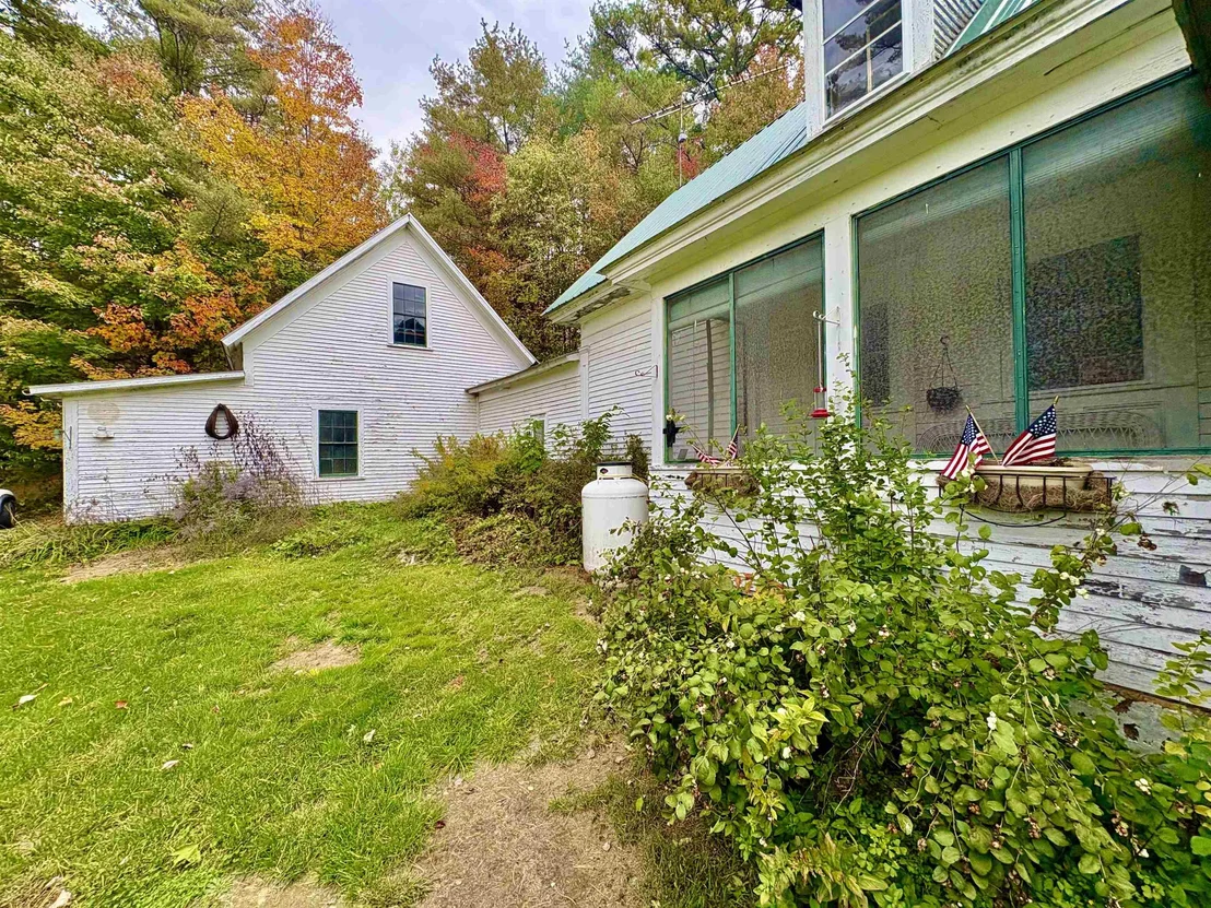 Photo of 1445 Maillett