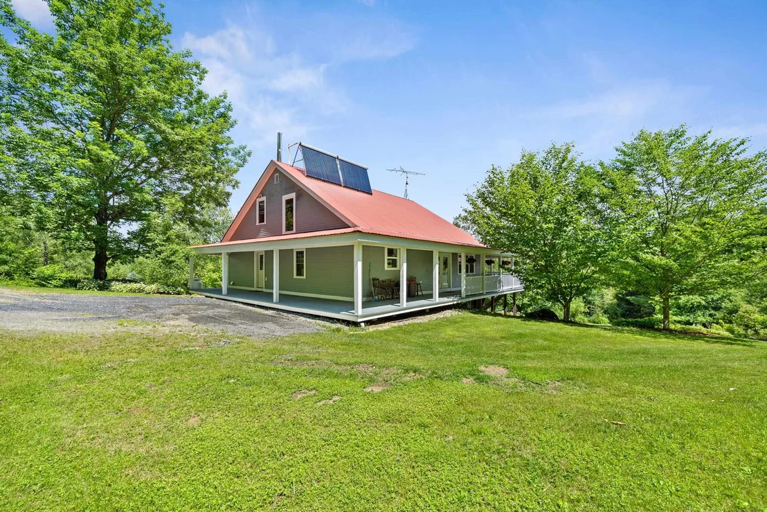 Photo of 1012 Hallstrom