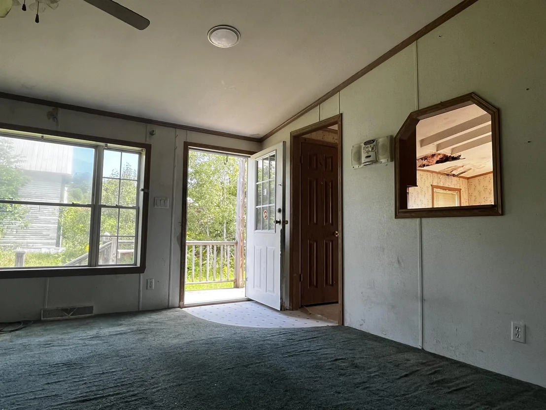 Photo of 135 West Main