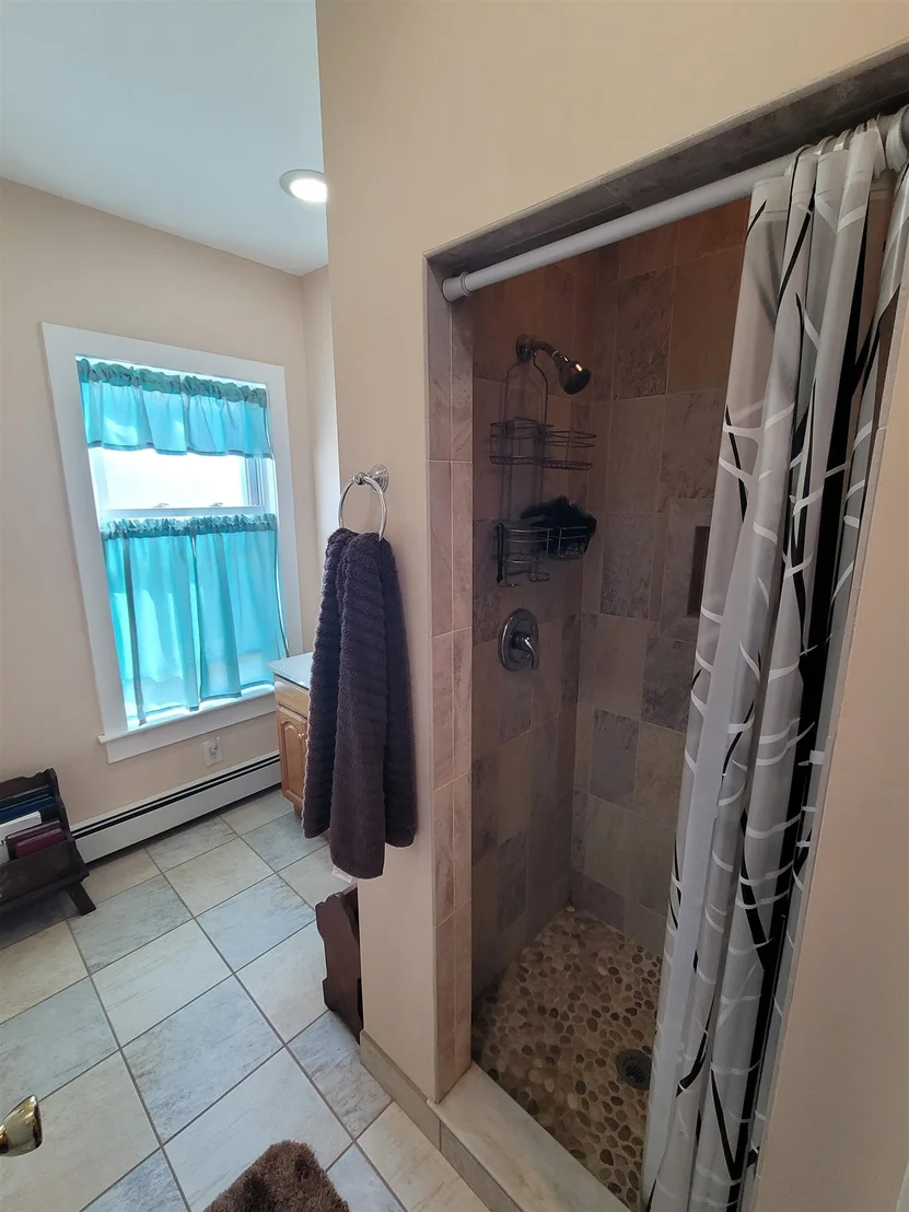 Photo of 622 Central