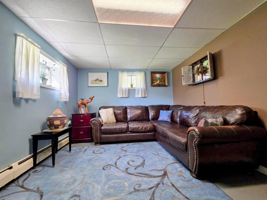 Photo of 255 Gray
