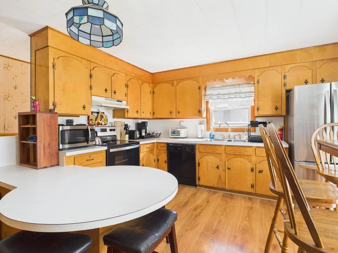 Photo of 63 Pariseau