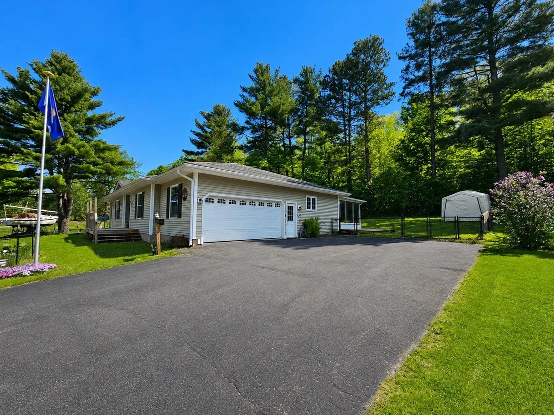 Photo of 69 Edgewood