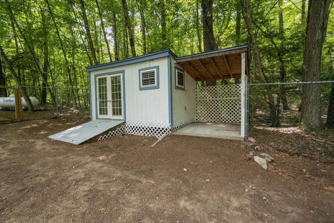Photo of 7 Danforth