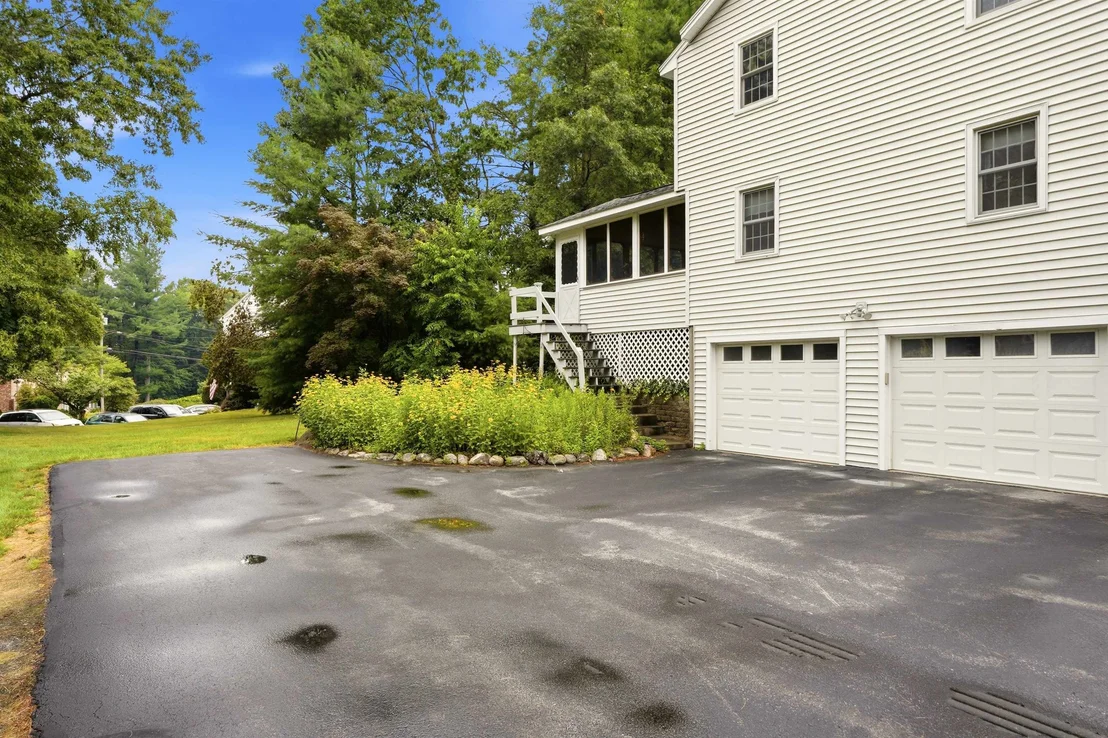 Photo of 9 Whitman