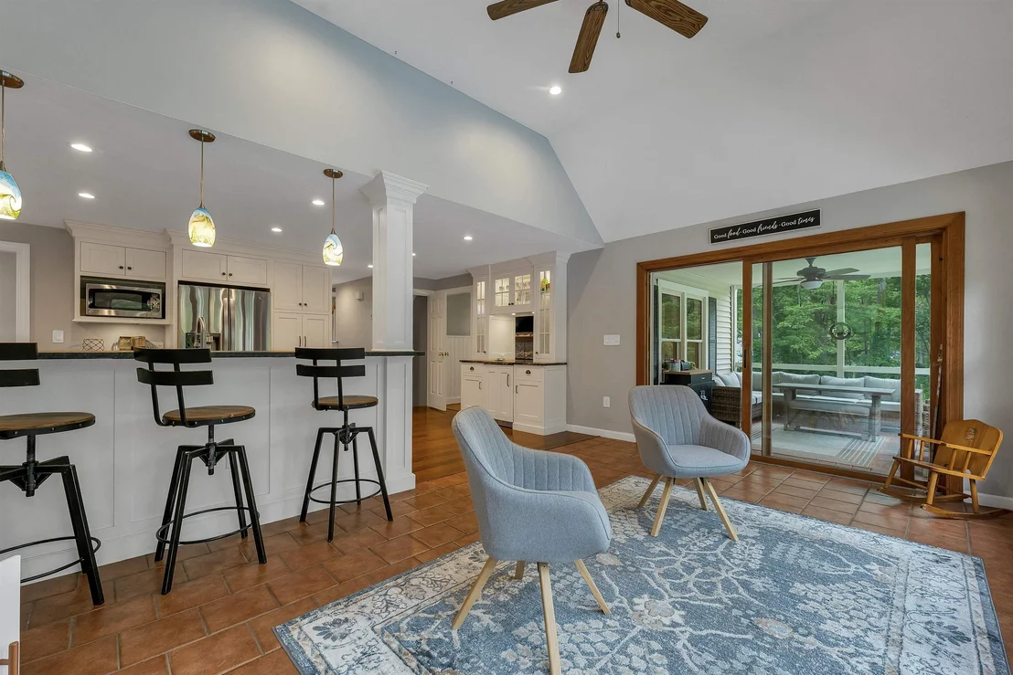 Photo of 27 Oakmont