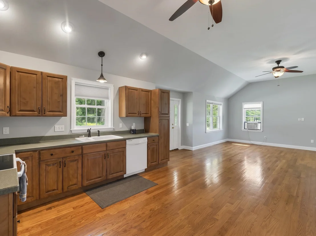Photo of 11 Burnham
