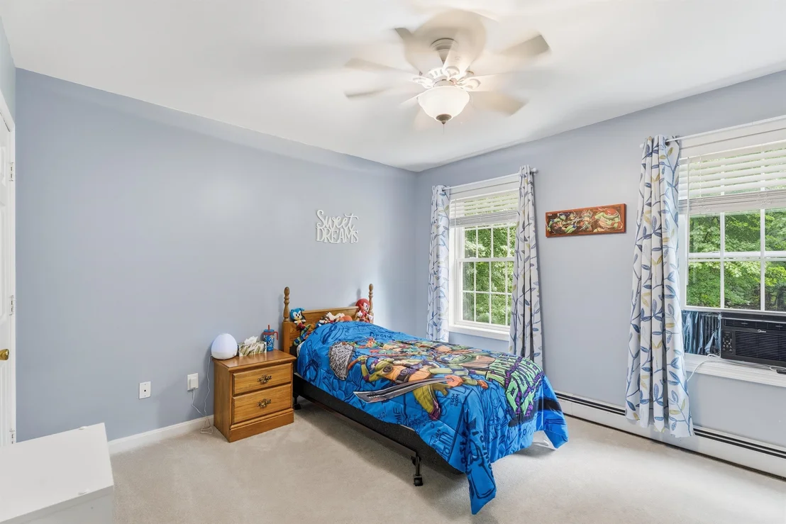 Photo of 8 Tyler