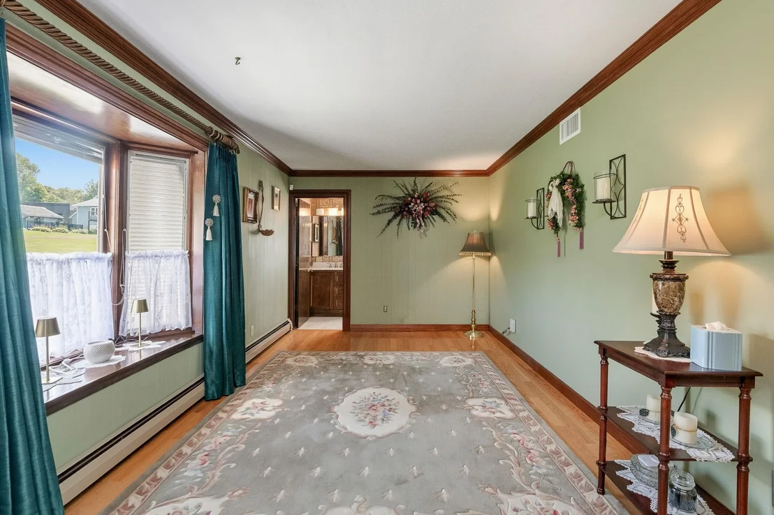 Photo of 210 McLeod