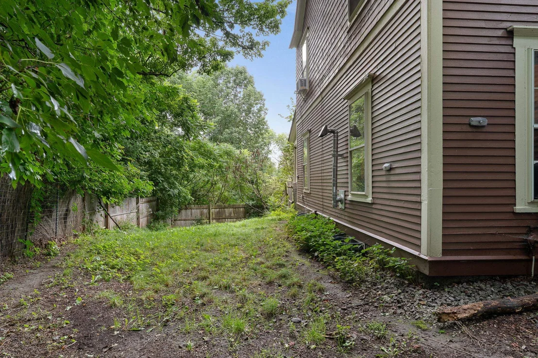 Photo of 208 Elm