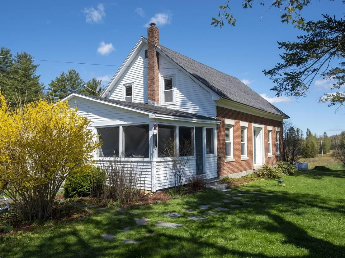 Photo of 4614 Brook