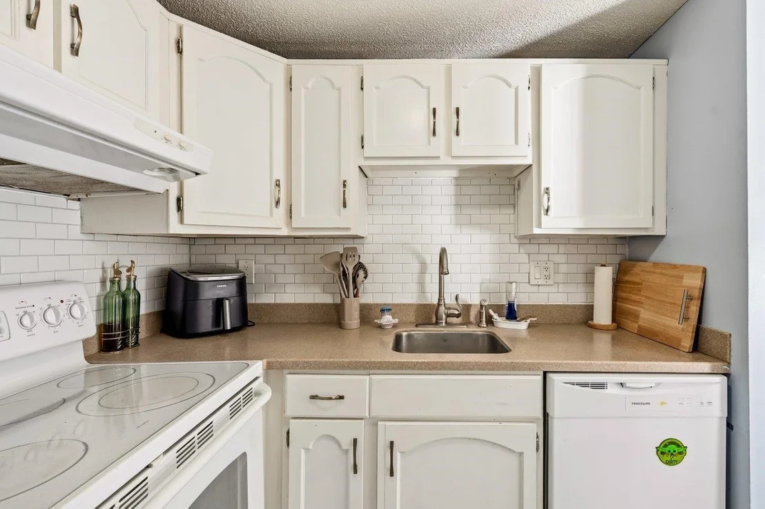 Photo of 29 Hemlock