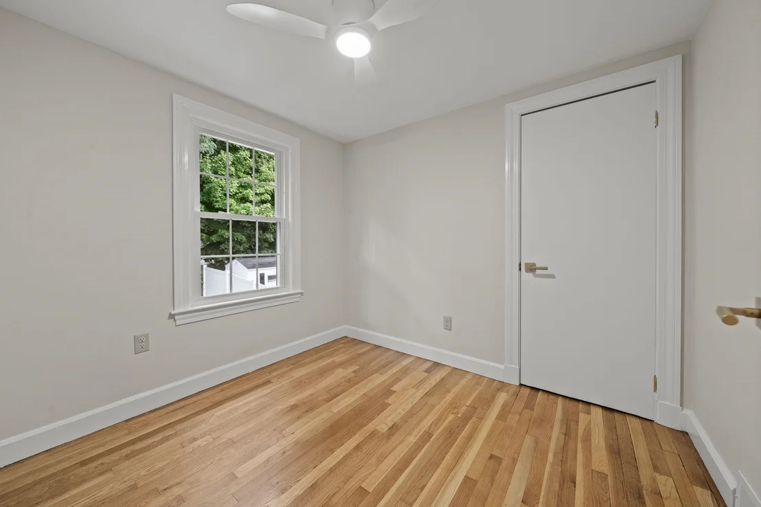Photo of 9 Hillside
