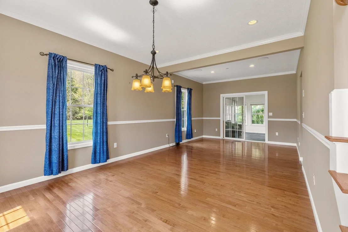 Photo of 17 Mcqueston