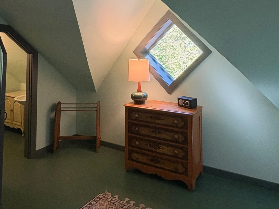 Photo of 2734 Gore