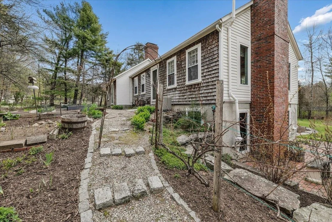 Photo of 2 Mack Hill