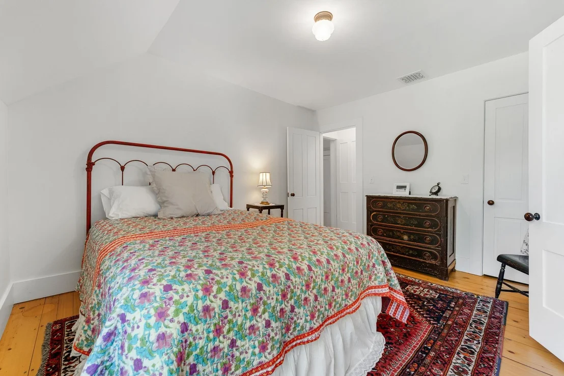 Photo of 1754 Brook