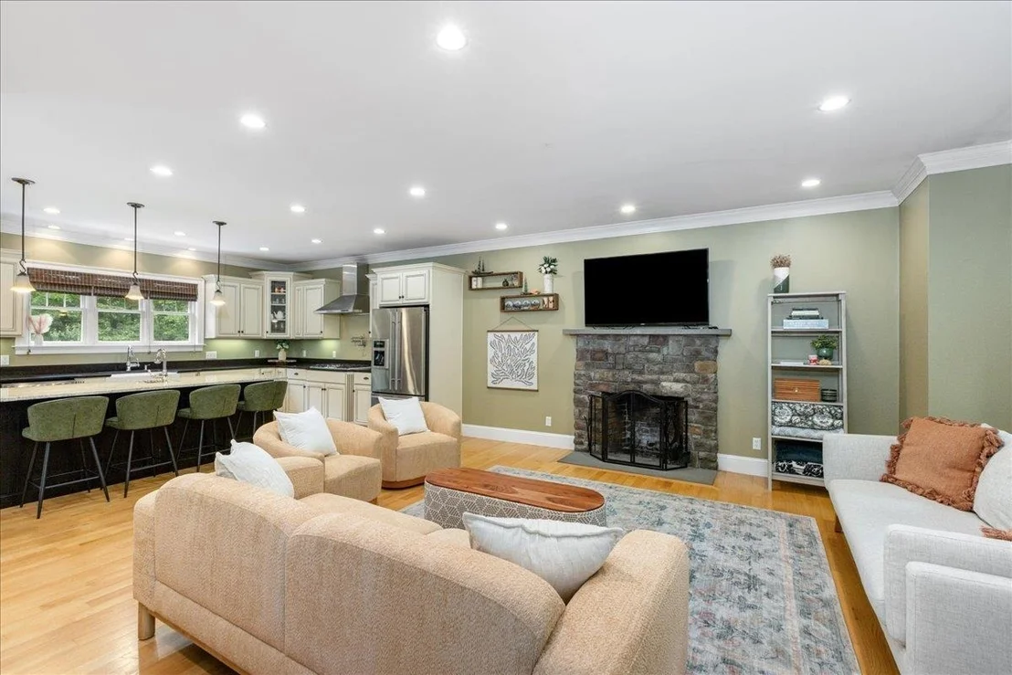 Photo of 137 Garland