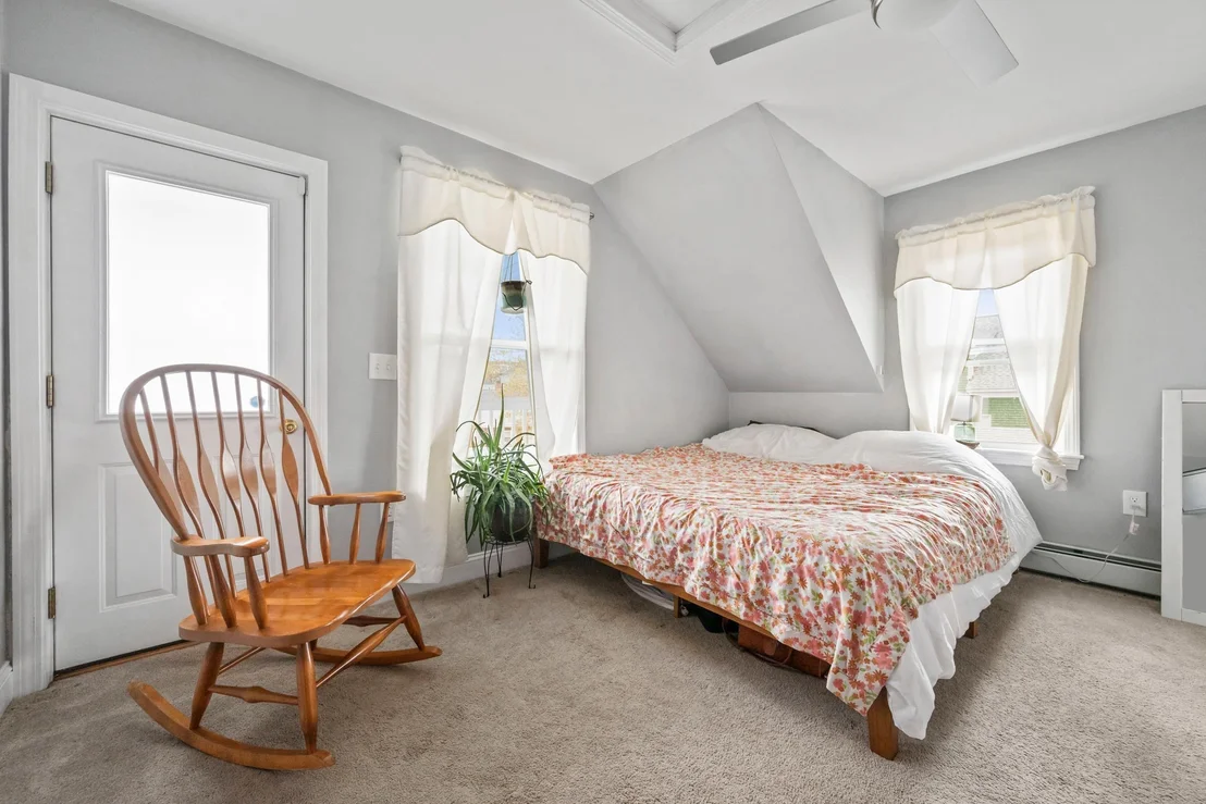 Photo of 193 Willow