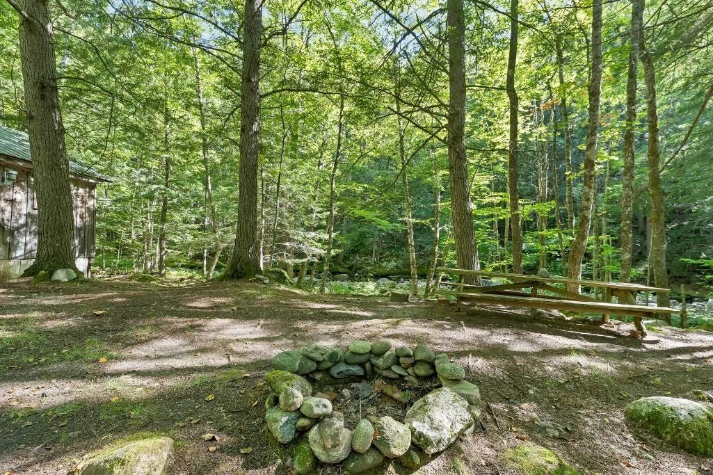 Photo of 32 Johnson Brook