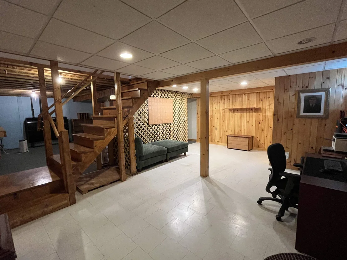Photo of 38 Thompson