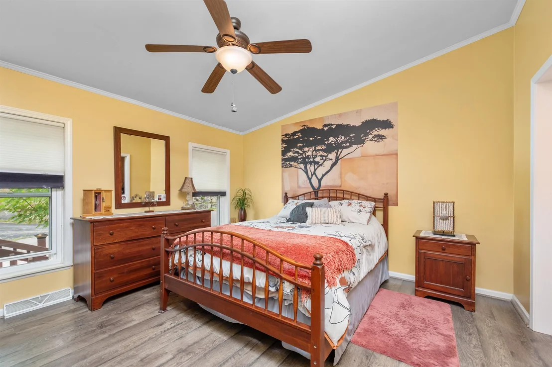 Photo of 618 Benton