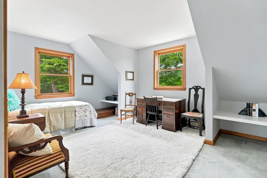 Photo of 656 Highland