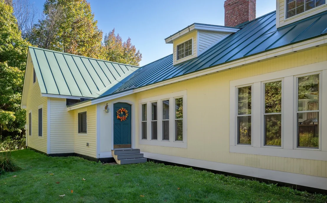 Photo of 388 Dolloff Pond