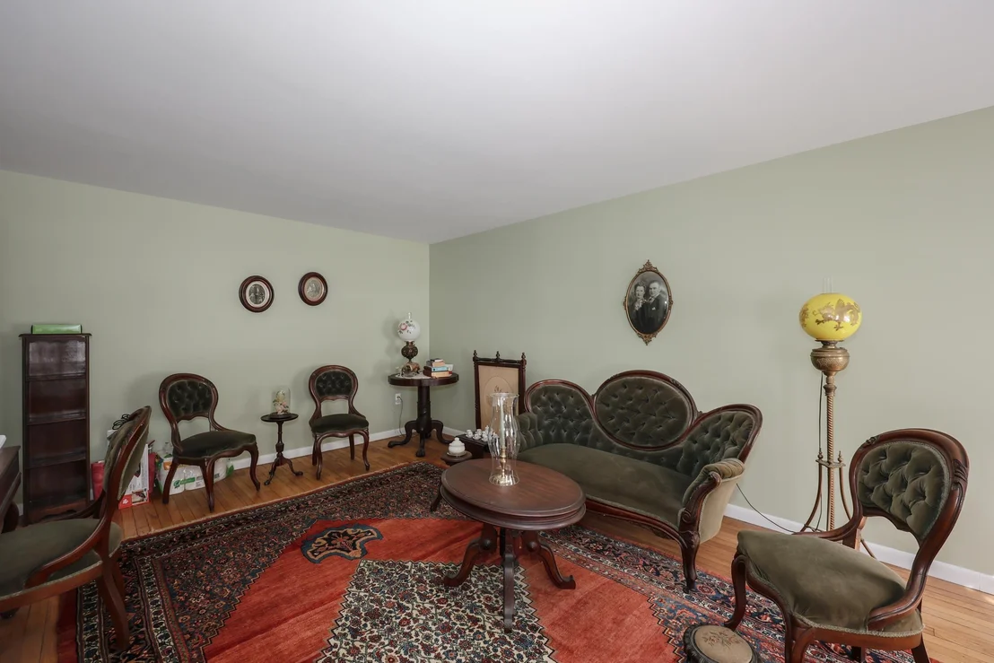 Photo of 21 Todd