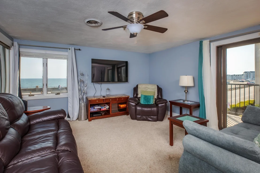 Photo of Unit B7 at 463 Ocean
