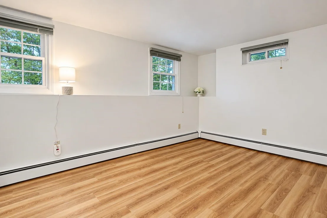 Photo of 12 Roundtree