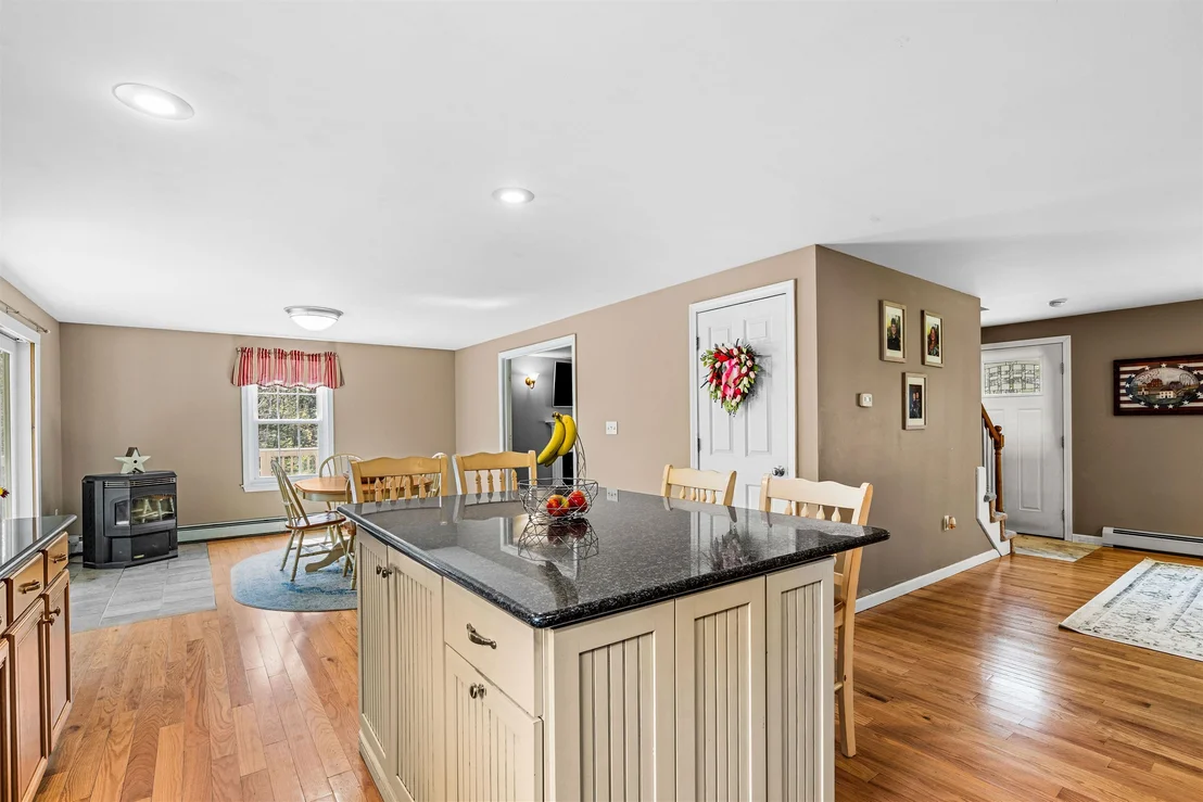 Photo of 75 Mcdaniel Shore