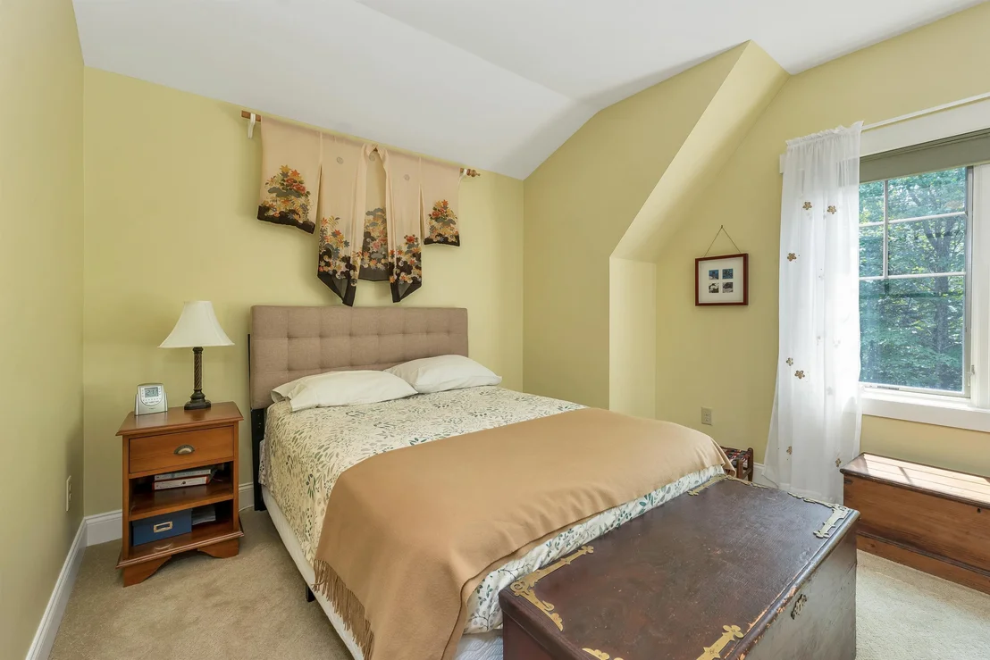 Photo of 42 Cascade Ridge