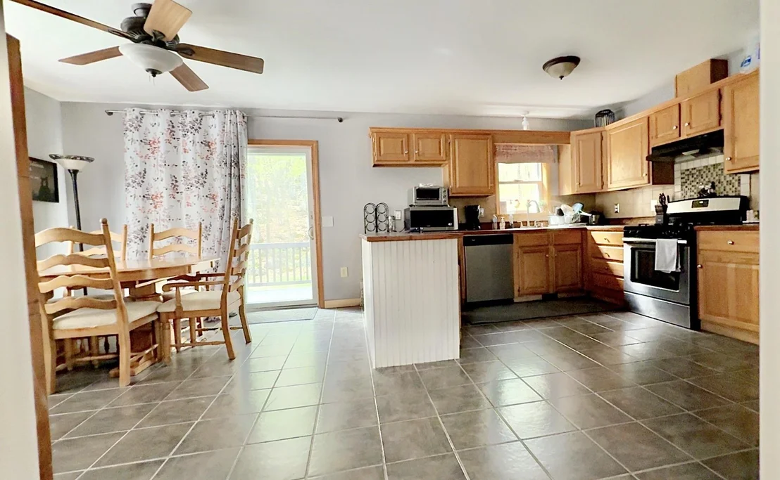 Photo of 648 Tigola