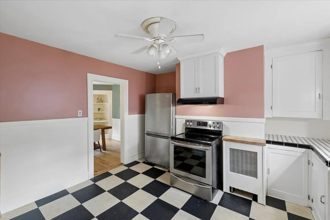 Photo of 838 Maple