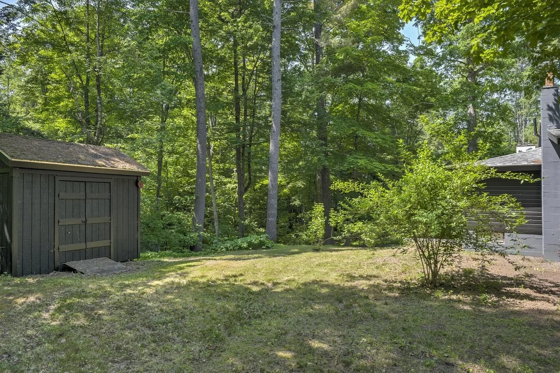 Photo of 49 Forest Lake