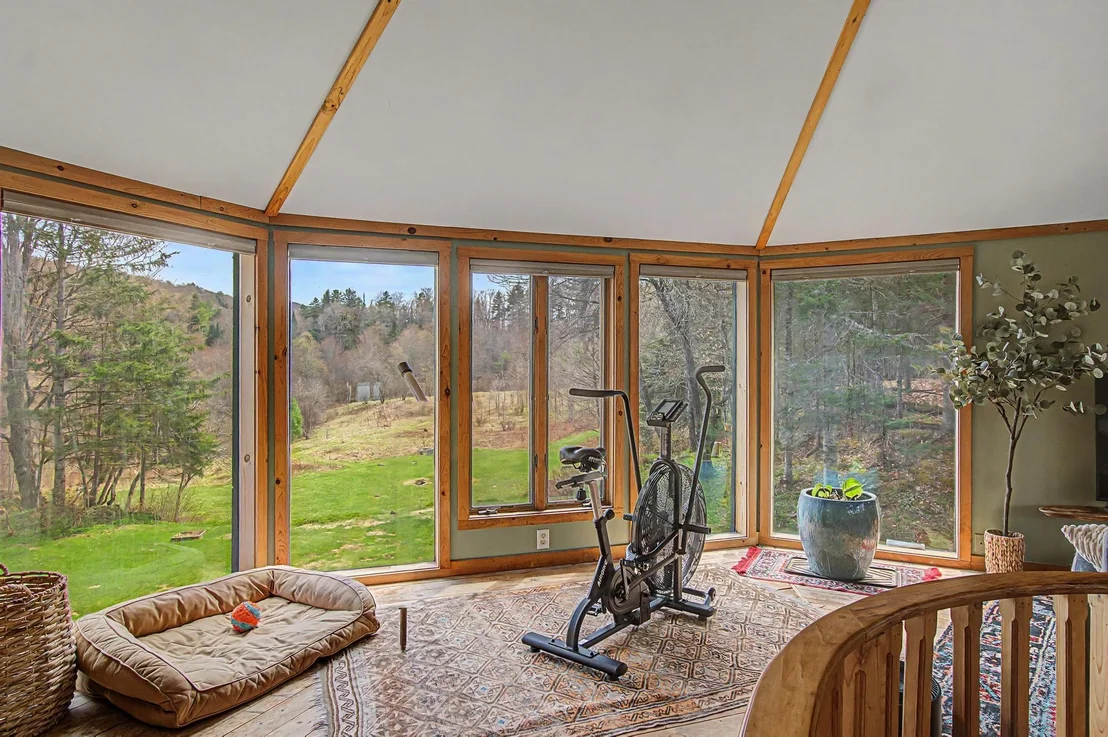 Photo of 2212 Symonds Mill