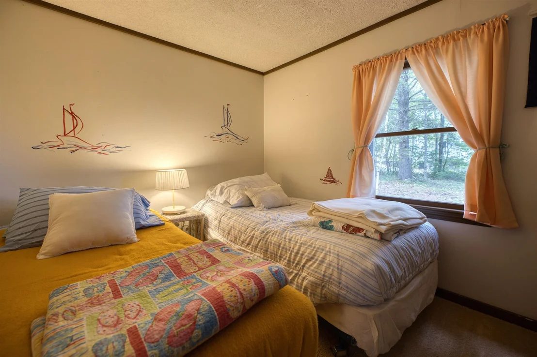 Photo of 463 Huckins