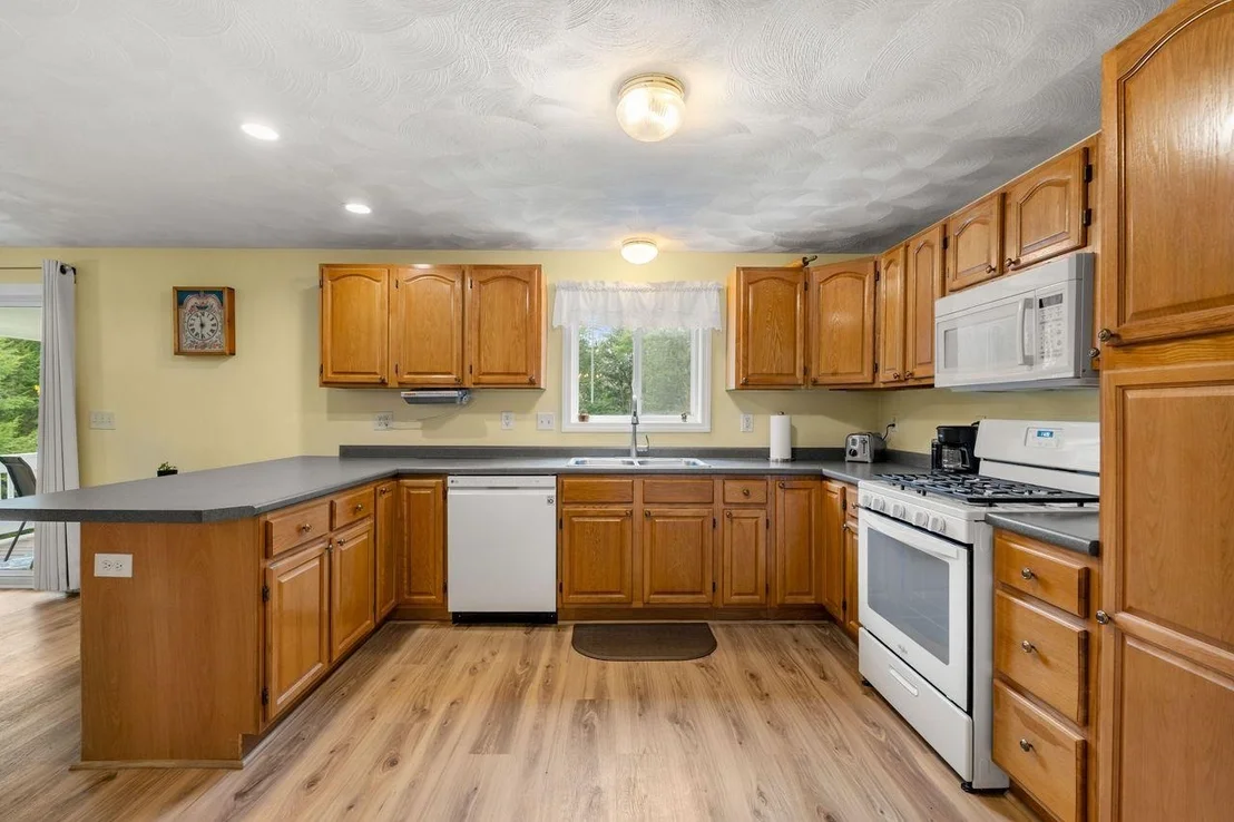 Photo of 496 Loudon
