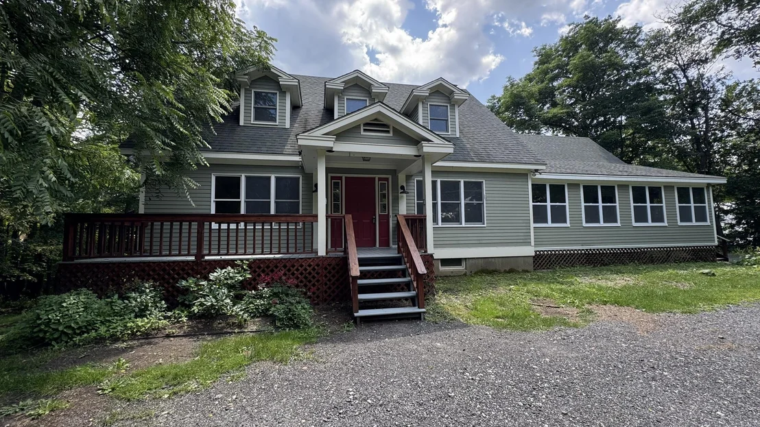 Photo of 6 Crescent