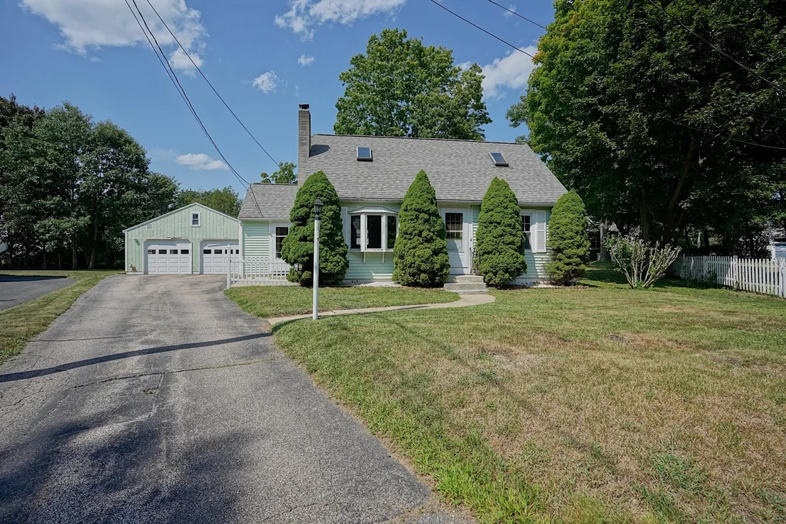 Photo of 3 Douglas