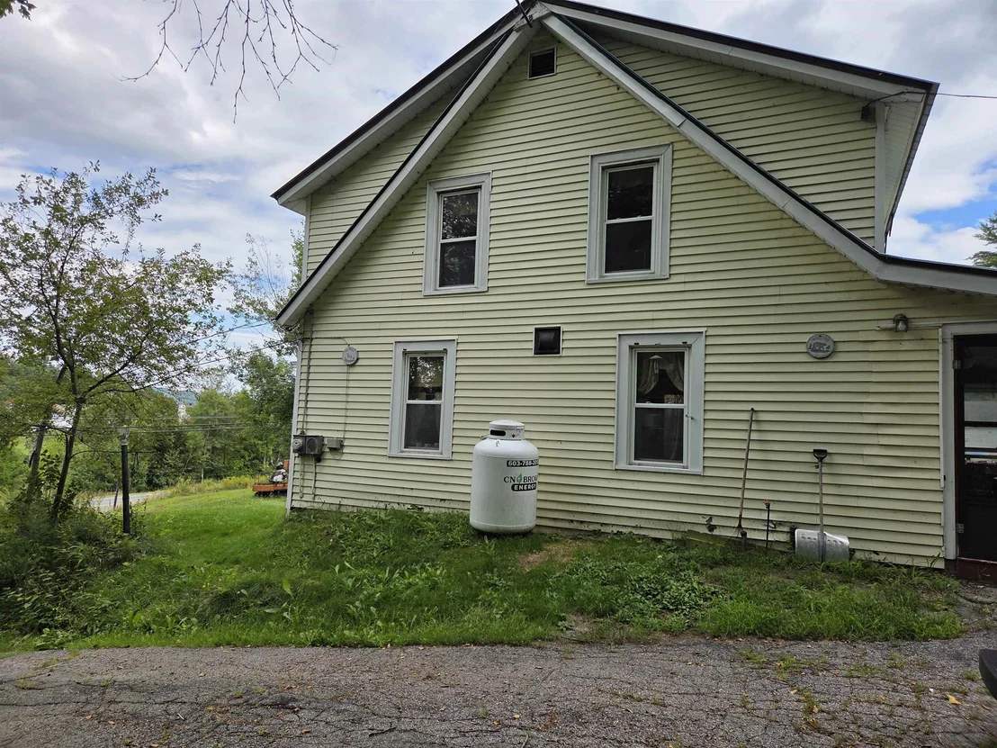 Photo of 765 Lancaster