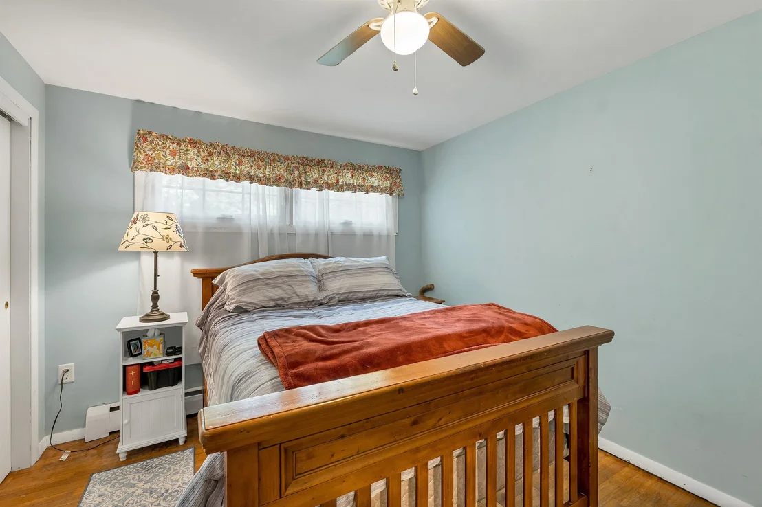 Photo of 14 Squamscott