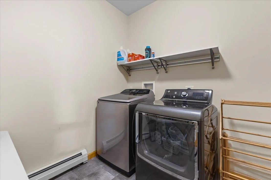 Photo of 28 Rileys