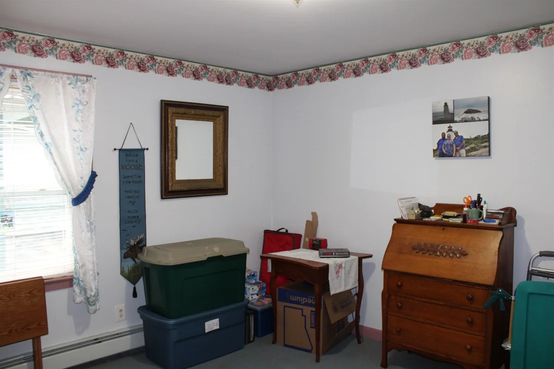 Photo of 8 Holly