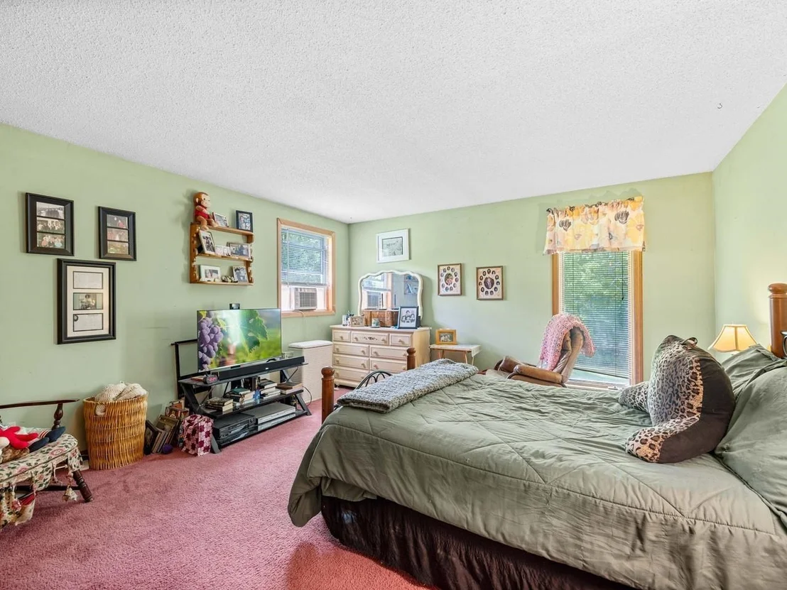 Photo of 2403 Crosstown
