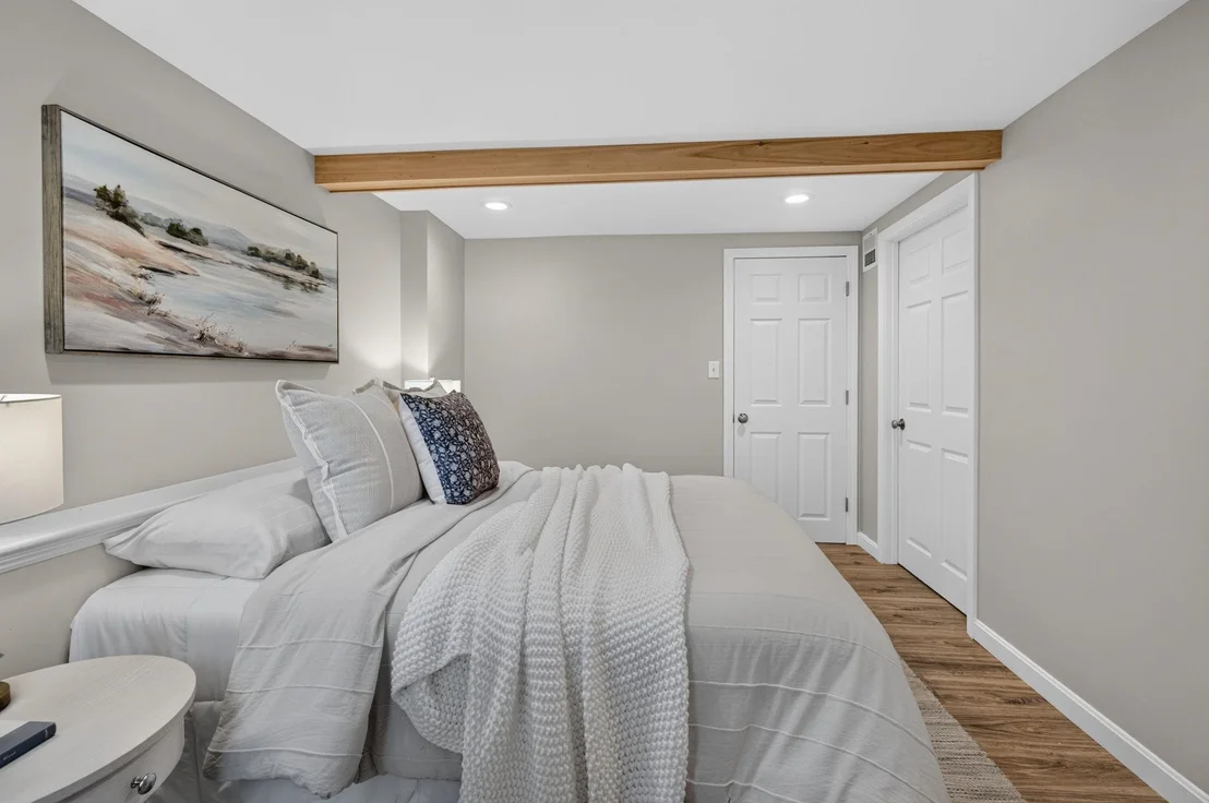 Photo of 20 Lakeside