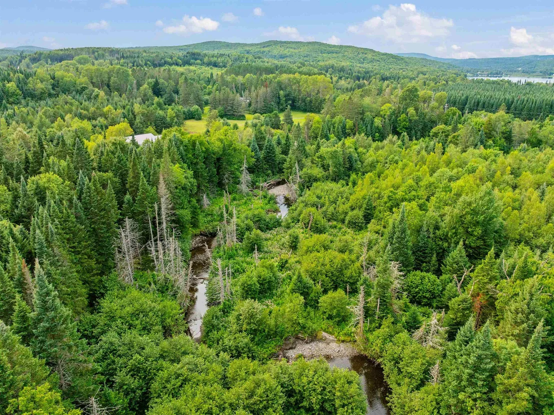 Photo of 44 Dubeau