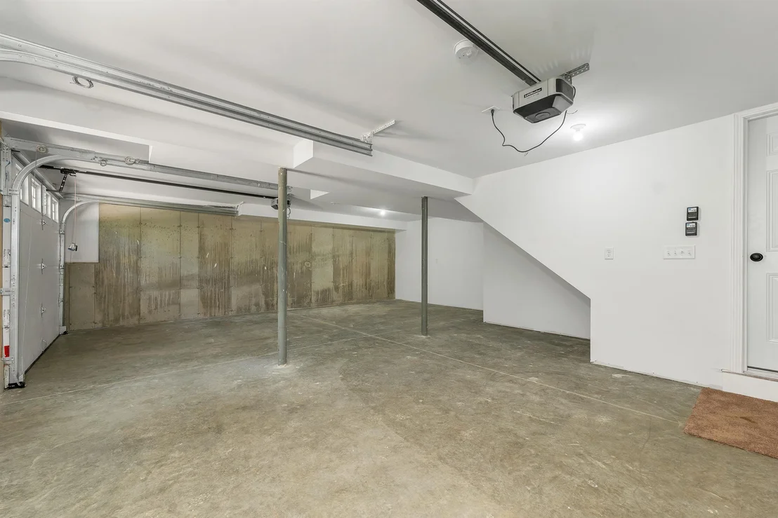 Photo of 145 Holmes